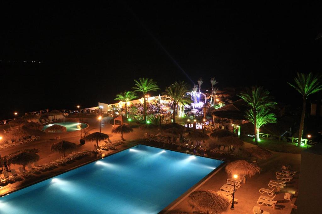 Sawary Beach Hotel Batroun Extérieur photo