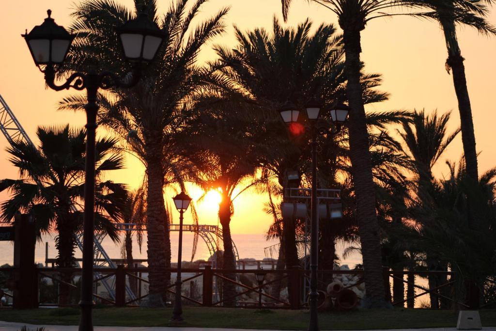 Sawary Beach Hotel Batroun Extérieur photo